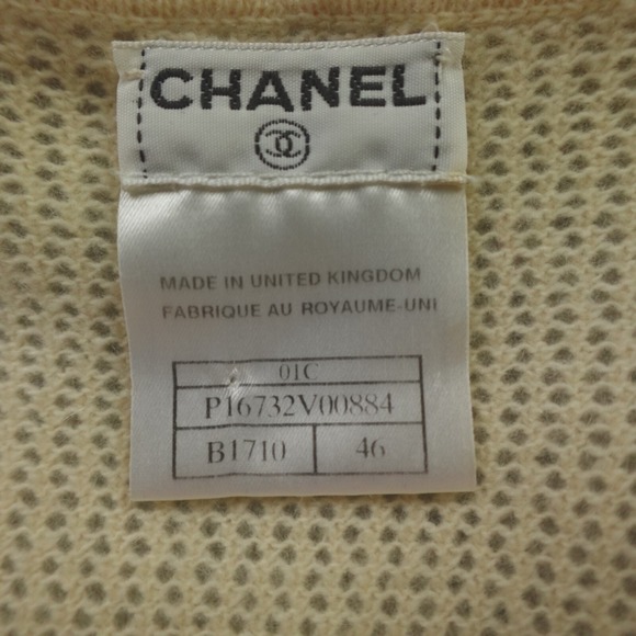 Chanel‎ Cashmere Polo Sweater - Picture 3 of 16